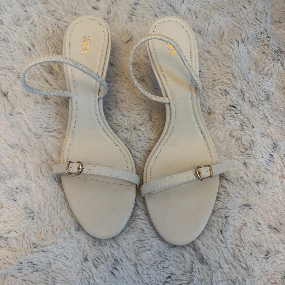 Zara White Buckle Heel Sandals Size 39
